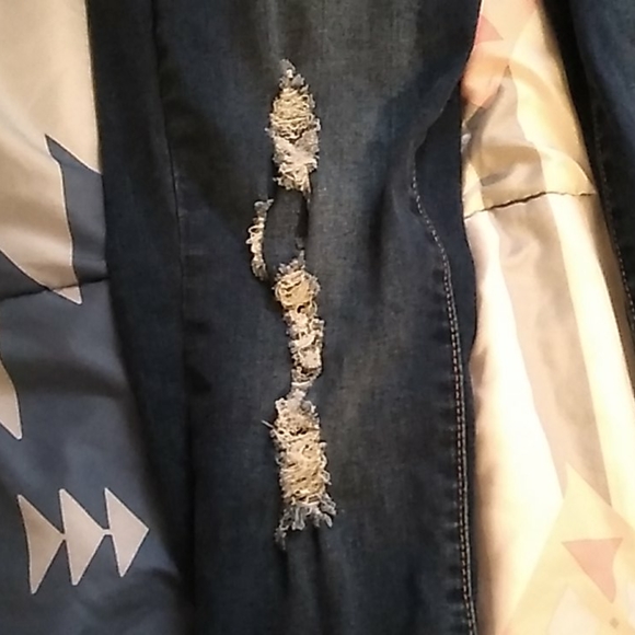 Pants - Picture 2 of 3